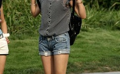 王梅广场舞大辫子